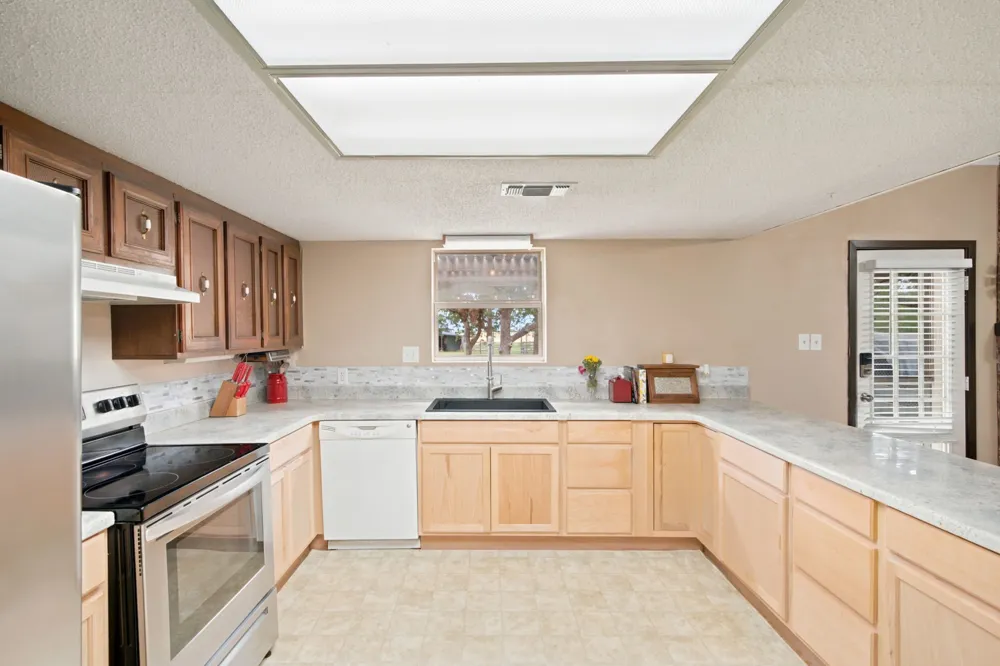 618 Highway 2731 Rising Star, TX 76471