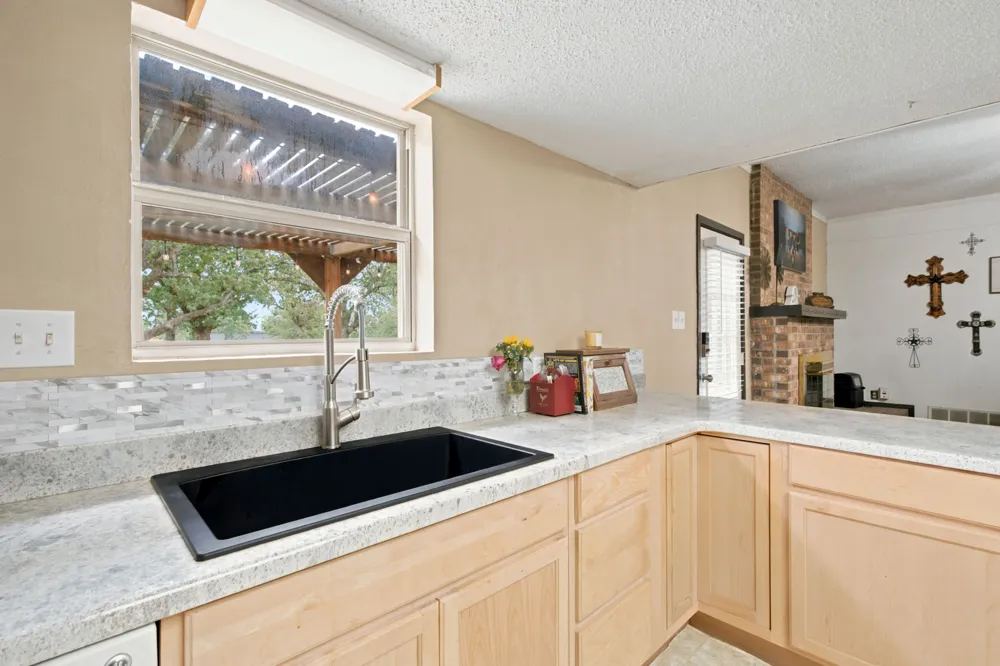 618 Highway 2731 Rising Star, TX 76471