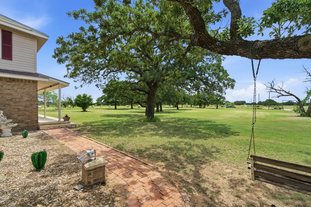 618 Highway 2731 Rising Star, TX 76471