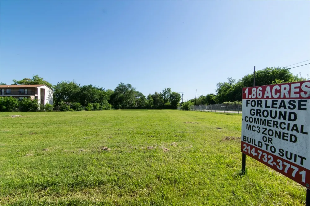 310 S Carroll Avenue Dallas, TX 75223