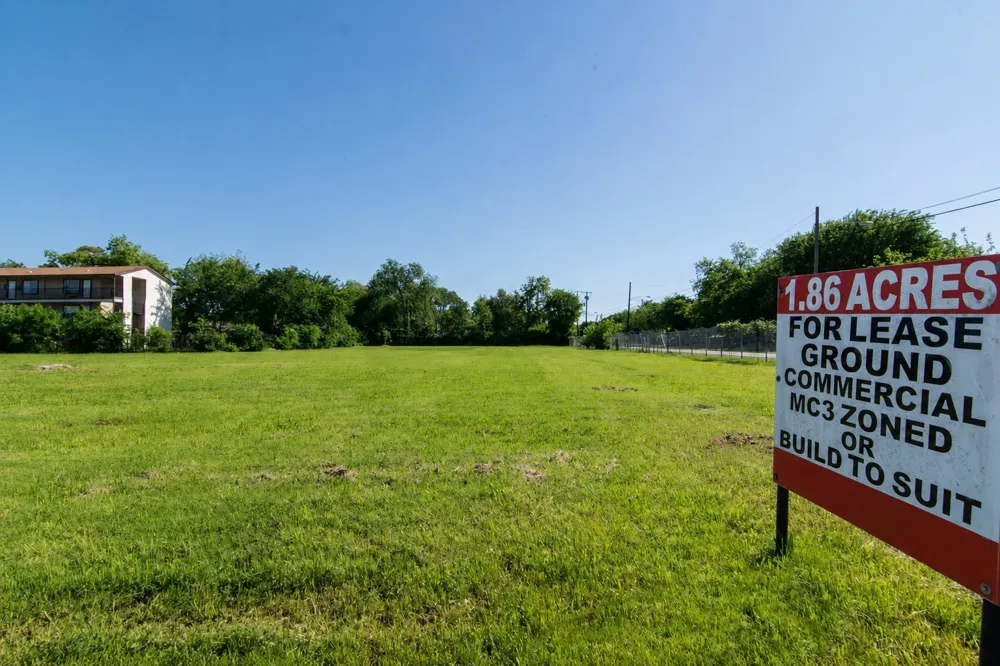 310 S Carroll Avenue Dallas, TX 75223