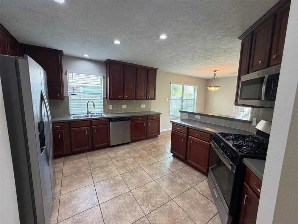 3715 Humble Drive Manvel, TX 77578