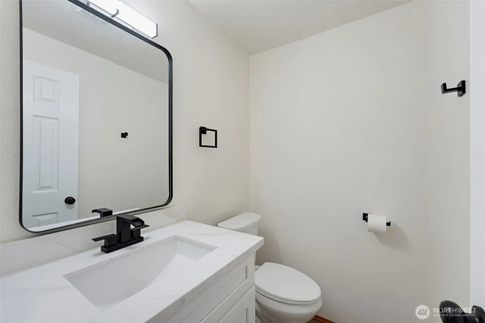 524 Choker Ct SE Lacey, WA 98503