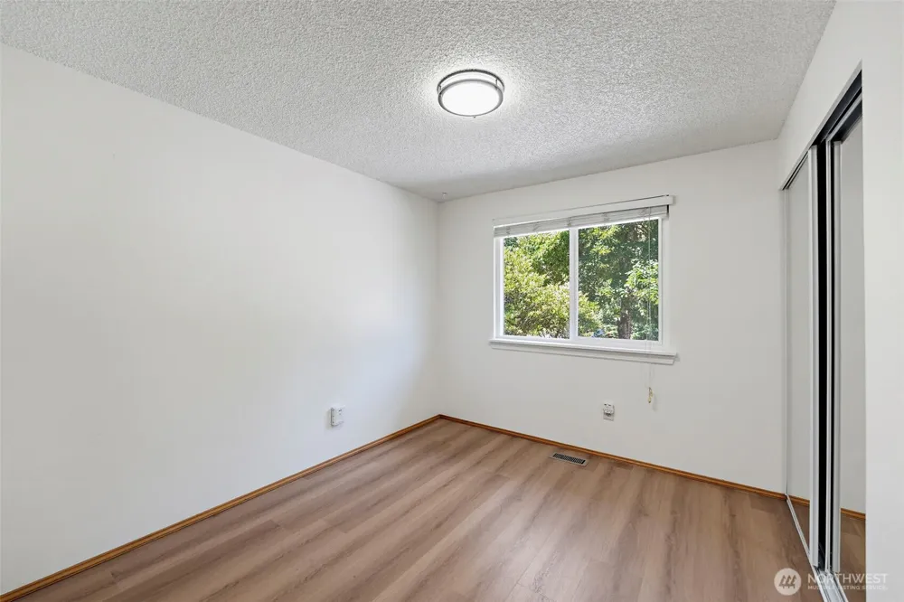 524 Choker Ct SE Lacey, WA 98503