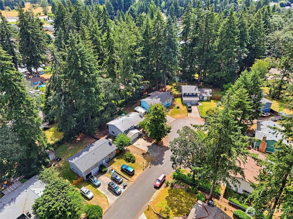 524 Choker Ct SE Lacey, WA 98503