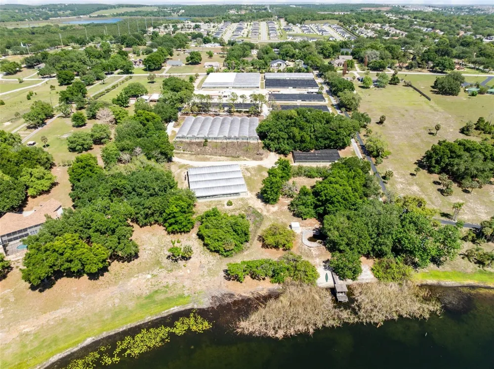 18021 E APSHAWA ROAD Minneola, FL 34715