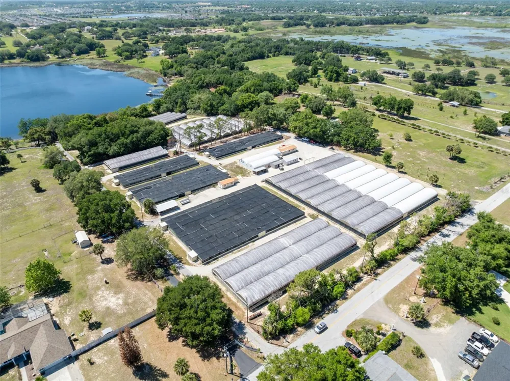 18021 E APSHAWA ROAD Minneola, FL 34715