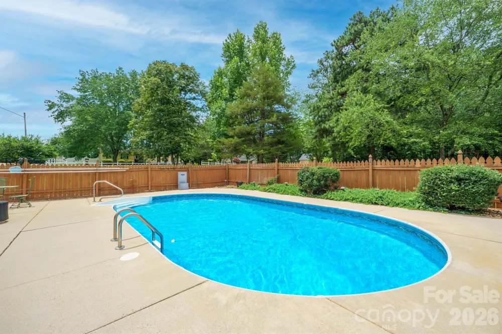 201 Wellington Drive Lincolnton, NC 28092