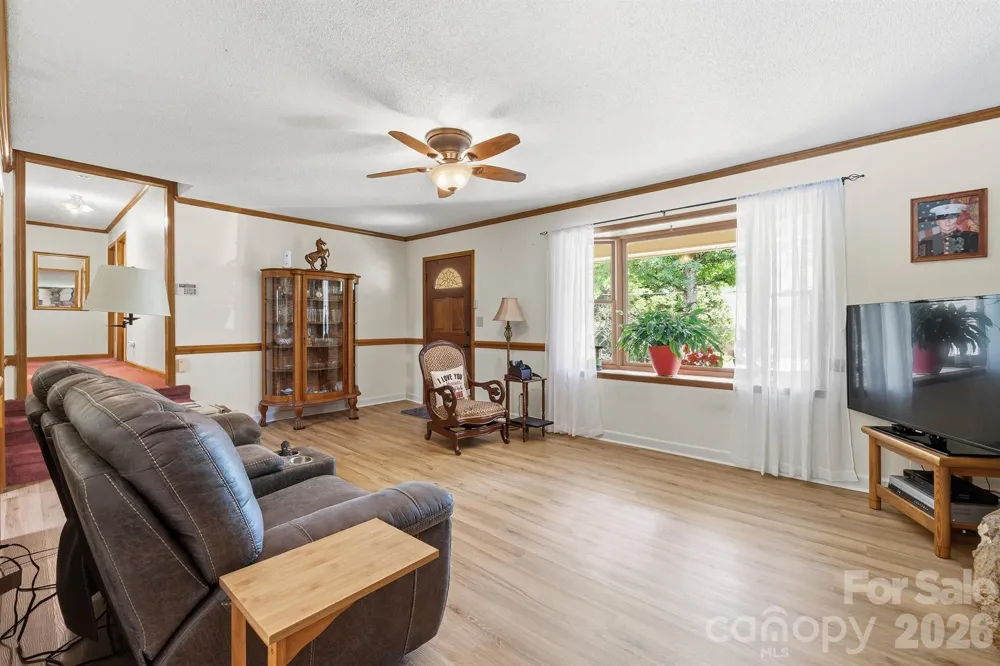 201 Wellington Drive Lincolnton, NC 28092