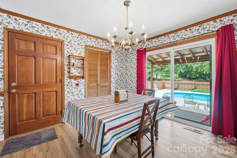 201 Wellington Drive Lincolnton, NC 28092