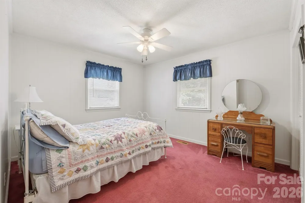 201 Wellington Drive Lincolnton, NC 28092