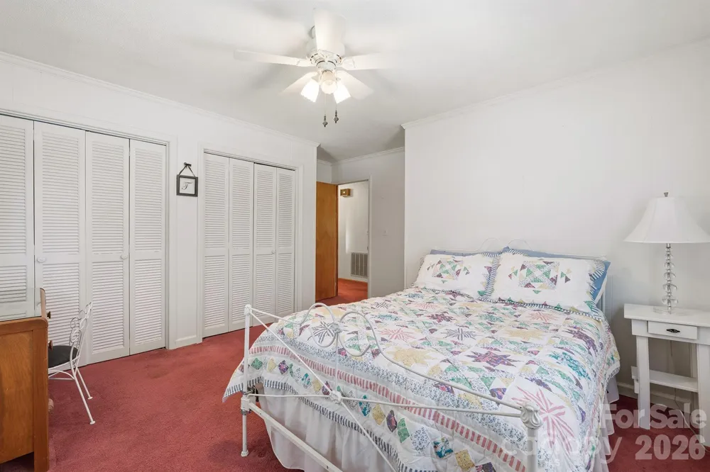 201 Wellington Drive Lincolnton, NC 28092