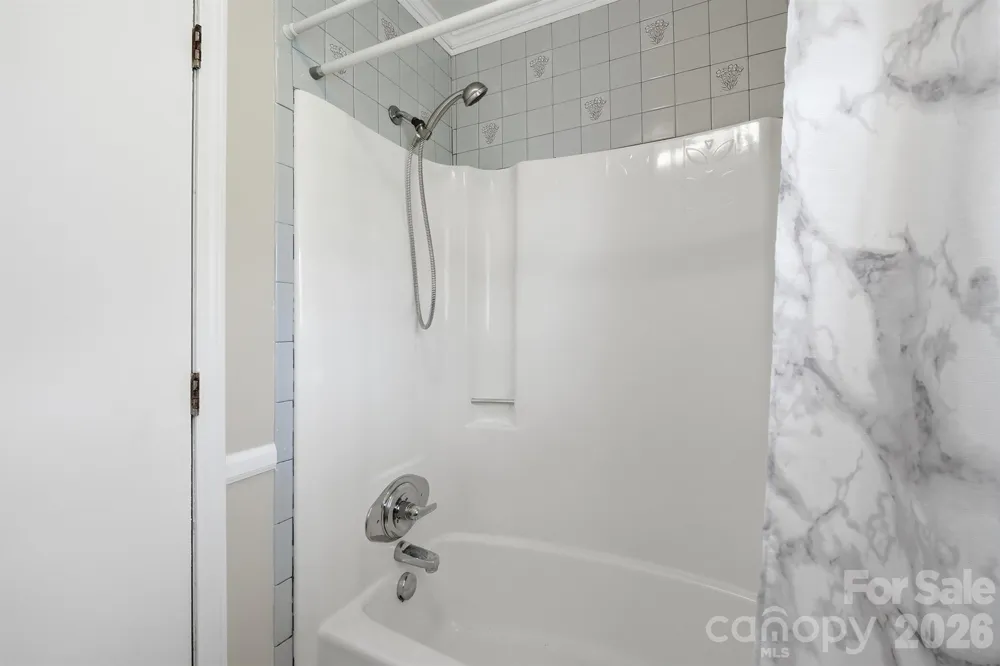 201 Wellington Drive Lincolnton, NC 28092
