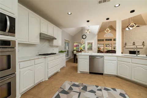 12339 Shumard Lane