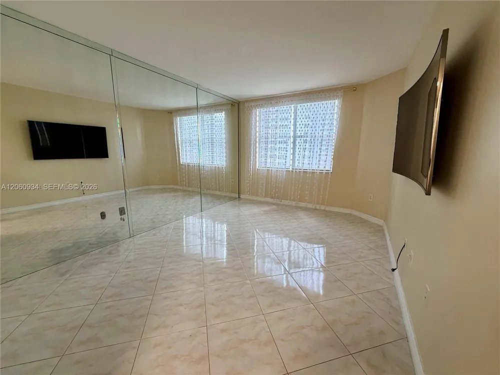 1980 S Ocean Dr #6N Hallandale Beach, FL 33009