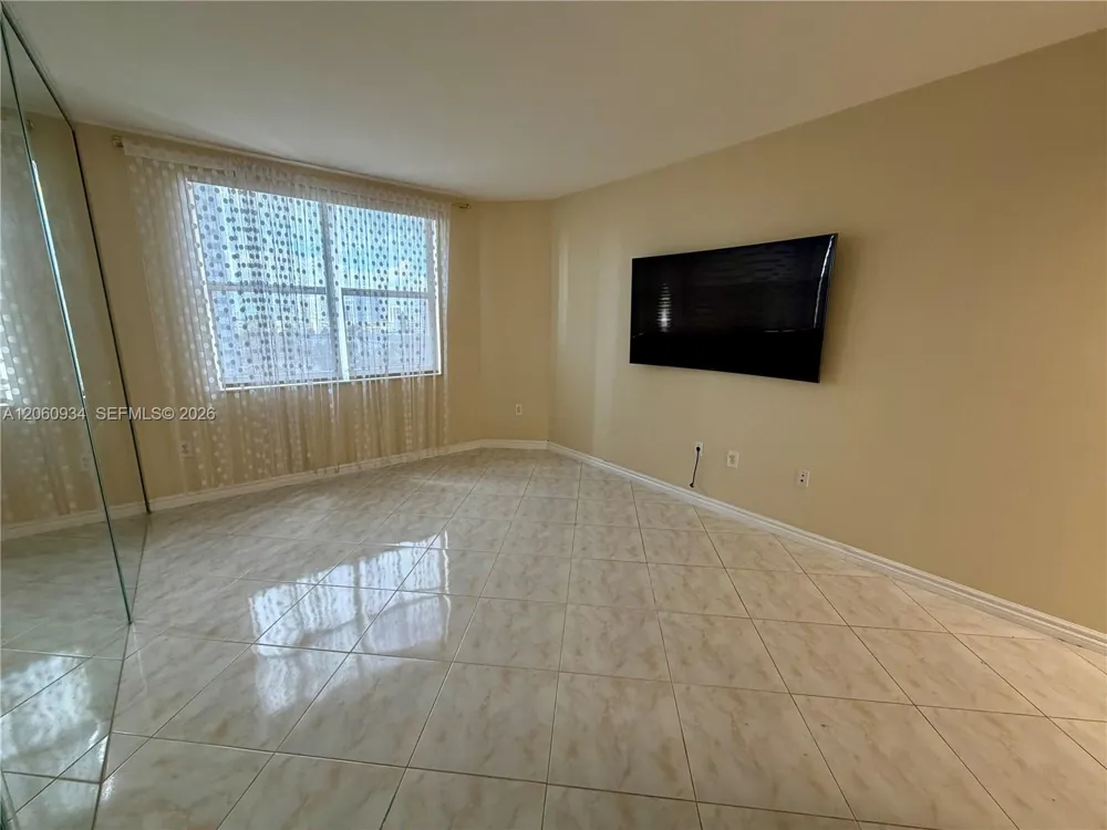 1980 S Ocean Dr #6N Hallandale Beach, FL 33009
