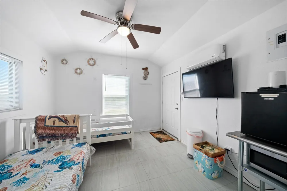 3130 Fm-2031 Matagorda, TX 77457