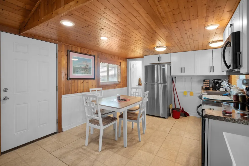 3130 Fm-2031 Matagorda, TX 77457
