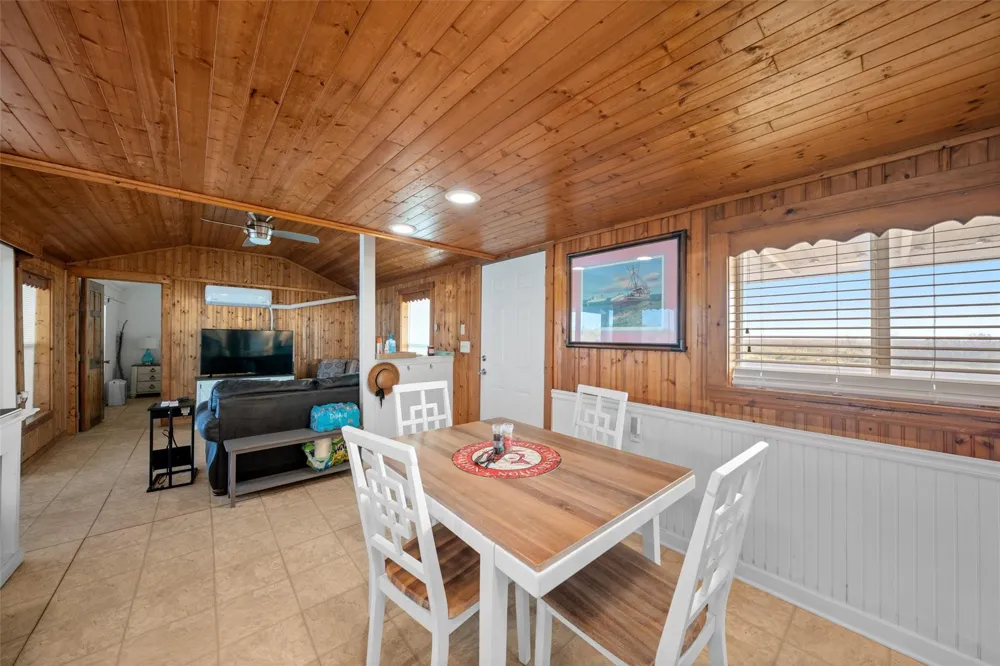 3130 Fm-2031 Matagorda, TX 77457