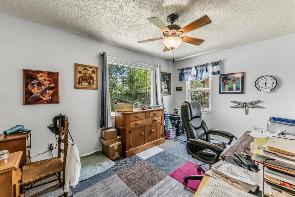 12 Bybee Circle Huntsville, TX 77320