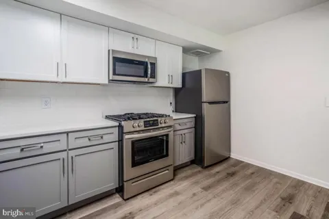1699 YALE PLACE #334