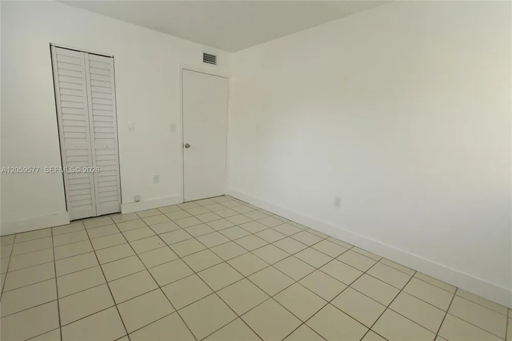 650 NW 114th Ave #101 Sweetwater, FL 33172