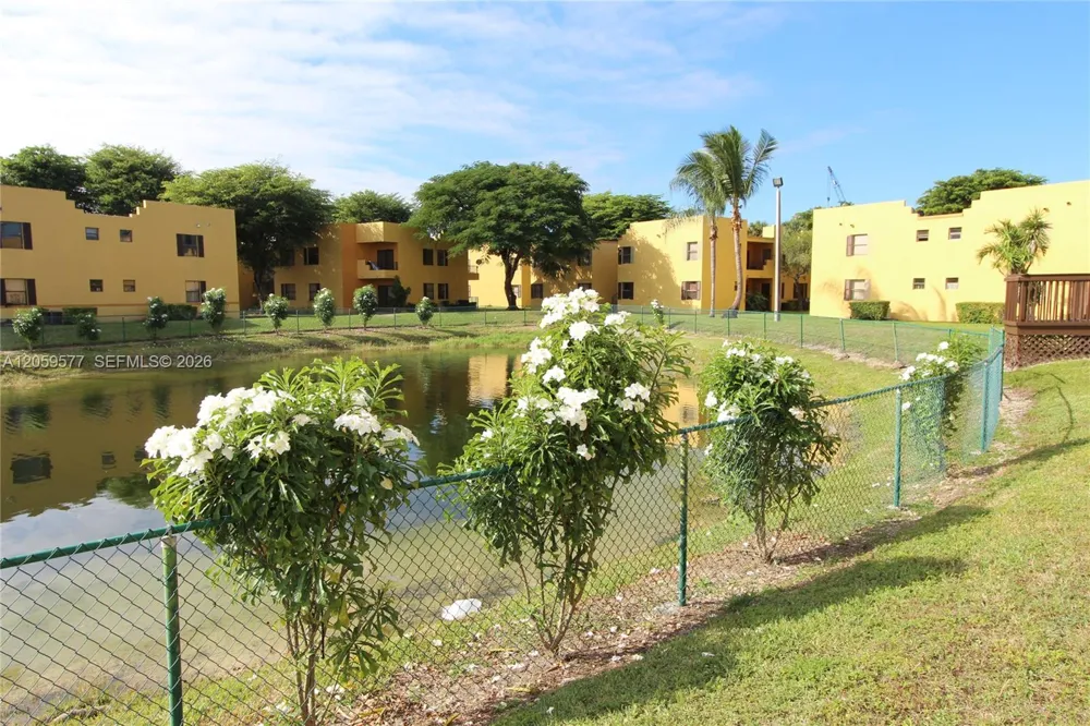 650 NW 114th Ave #101 Sweetwater, FL 33172