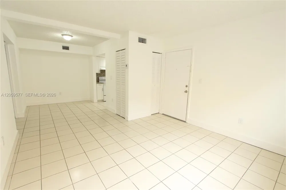 650 NW 114th Ave #101 Sweetwater, FL 33172