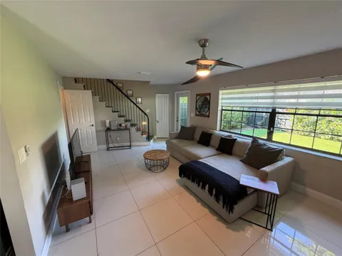 608 NE 29th Drive #1