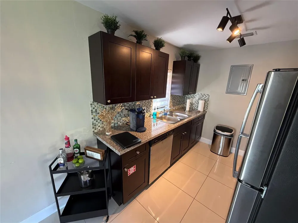 608 NE 29th Drive #1 Wilton Manors, FL 33334