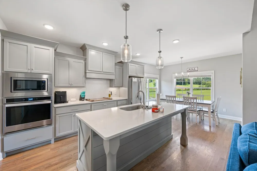 977 McBrides Branch Rd Beechgrove, TN 37018