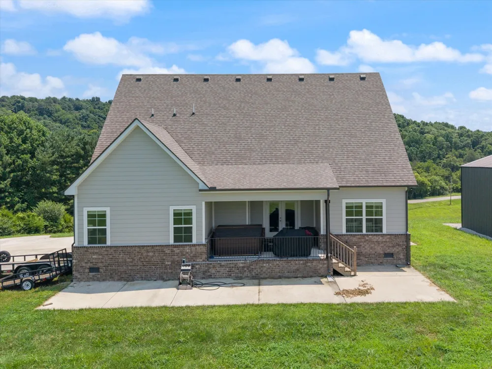 977 McBrides Branch Rd Beechgrove, TN 37018