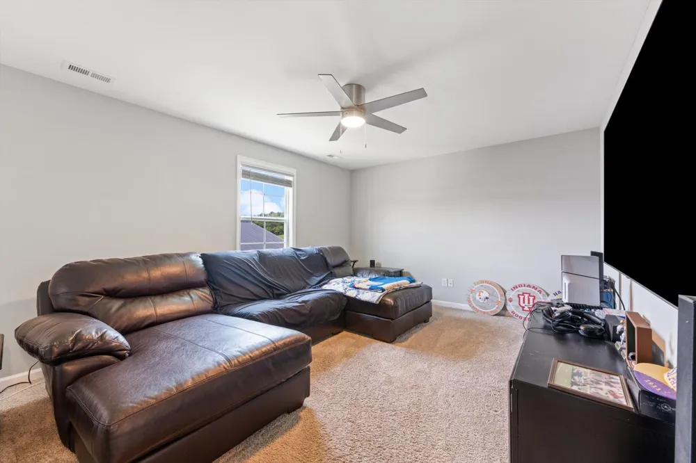 977 McBrides Branch Rd Beechgrove, TN 37018