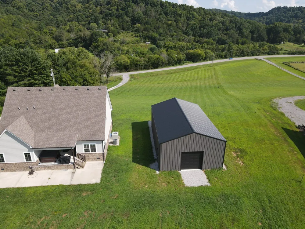 977 McBrides Branch Rd Beechgrove, TN 37018