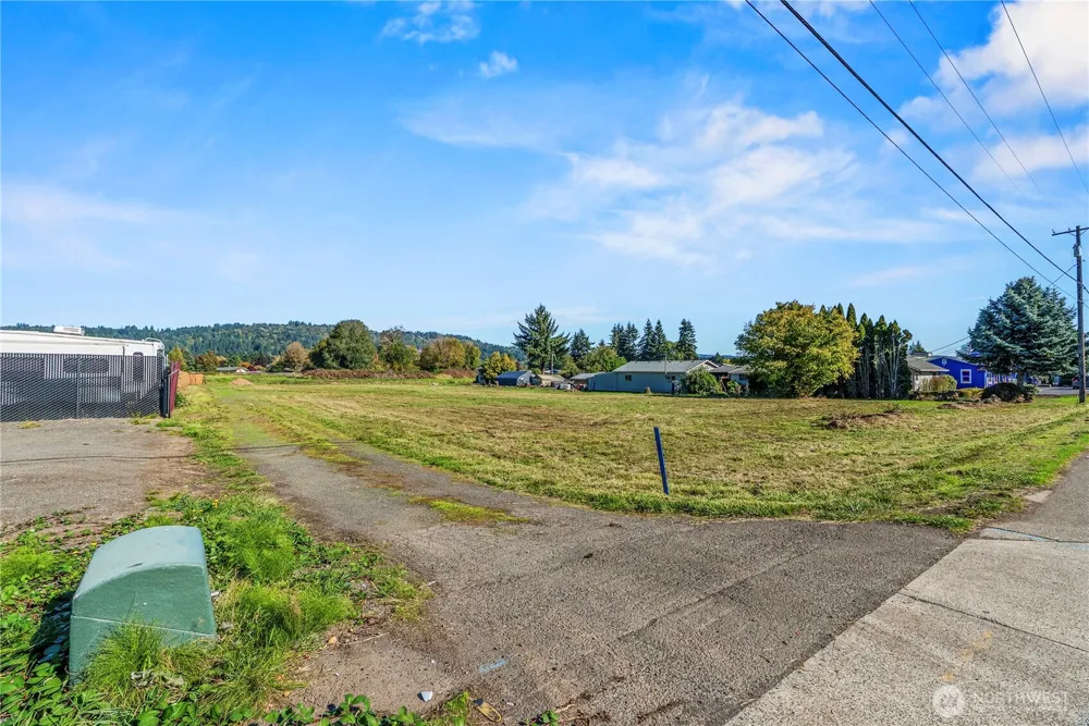 4504 Ocean Beach Highway Longview, WA 98632