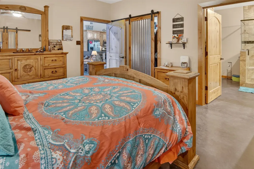 7400 County Road 4726 Wolfe City, TX 75496