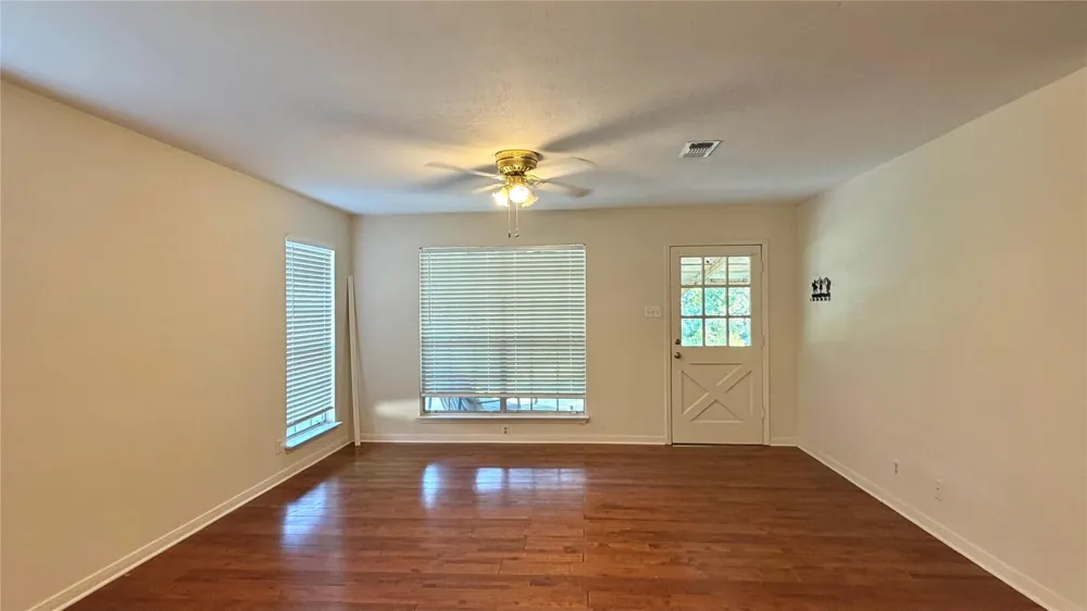 26011 Bernard Road New Ulm, TX 78950