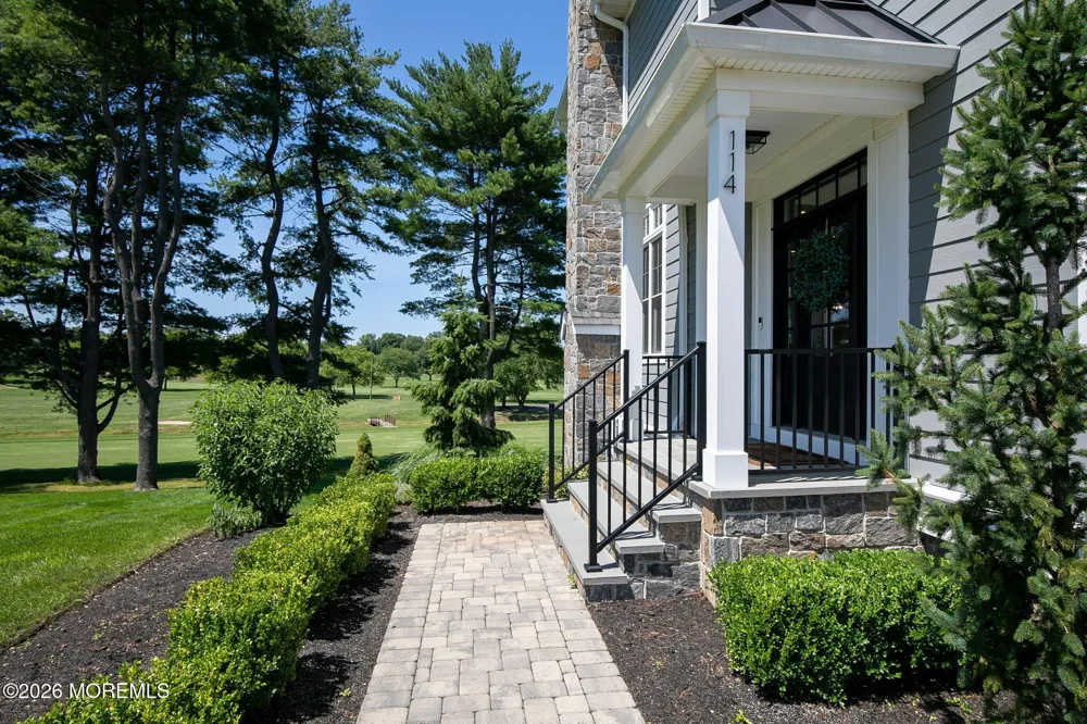 114 Eagle Way Eatontown, NJ 07724