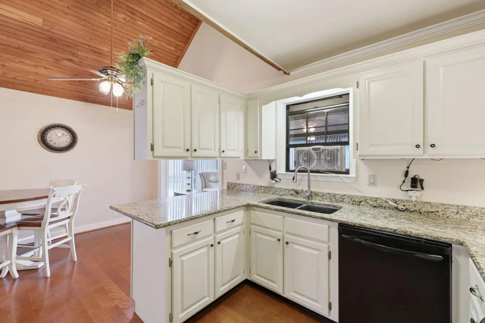 494 Forest Drive Ringgold, GA 30736