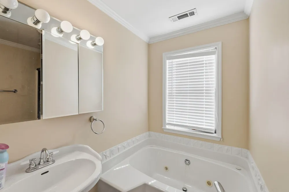 494 Forest Drive Ringgold, GA 30736