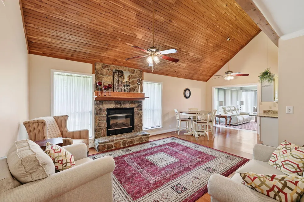 494 Forest Drive Ringgold, GA 30736