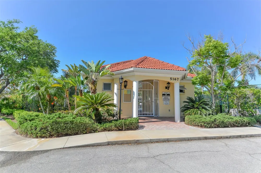 5122 CREEKSIDE TRAIL Sarasota, FL 34243
