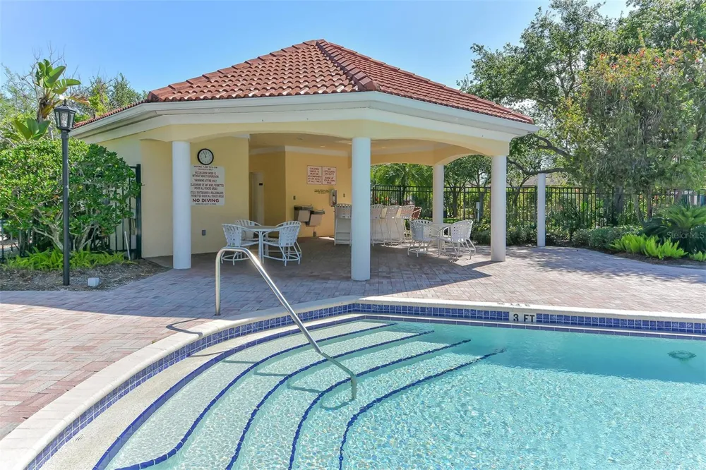 5122 CREEKSIDE TRAIL Sarasota, FL 34243
