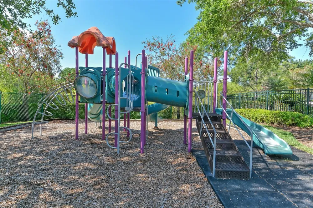 5122 CREEKSIDE TRAIL Sarasota, FL 34243