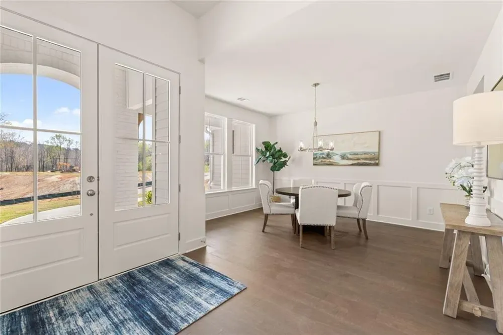 8290 Creekside Overlook Drive Gainesville, GA 30506