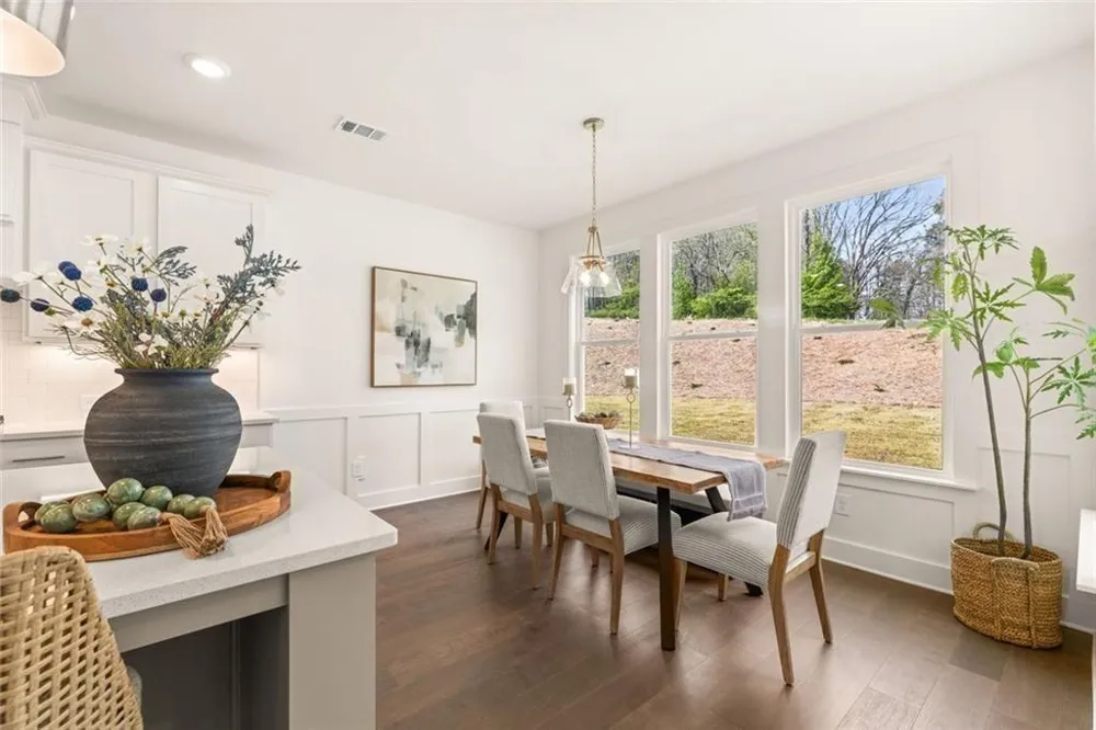 8290 Creekside Overlook Drive Gainesville, GA 30506