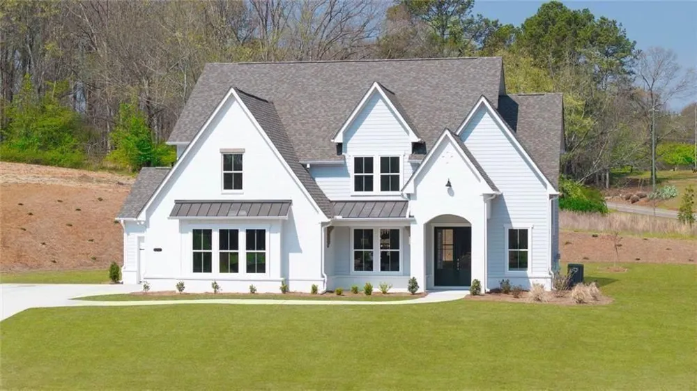 8290 Creekside Overlook Drive Gainesville, GA 30506