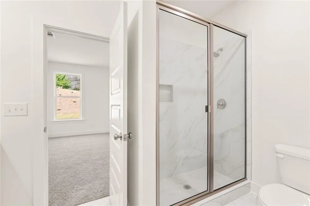 8290 Creekside Overlook Drive Gainesville, GA 30506