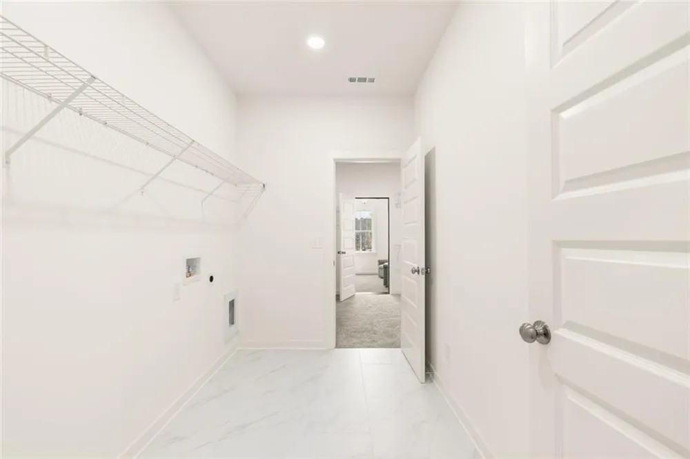 8290 Creekside Overlook Drive Gainesville, GA 30506