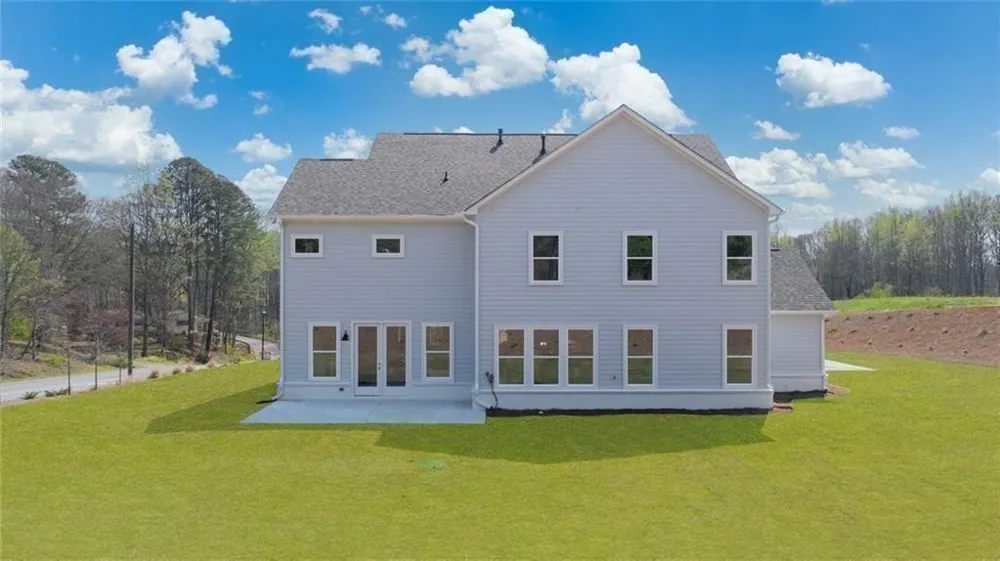 8290 Creekside Overlook Drive Gainesville, GA 30506